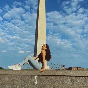 Meet your Posher, Lorena